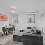 Guestready - Gladstone Hotel
